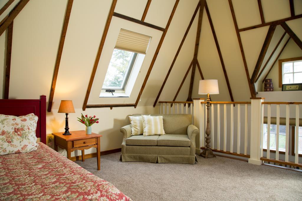 Four Chimneys Inn ベニントン エクステリア 写真